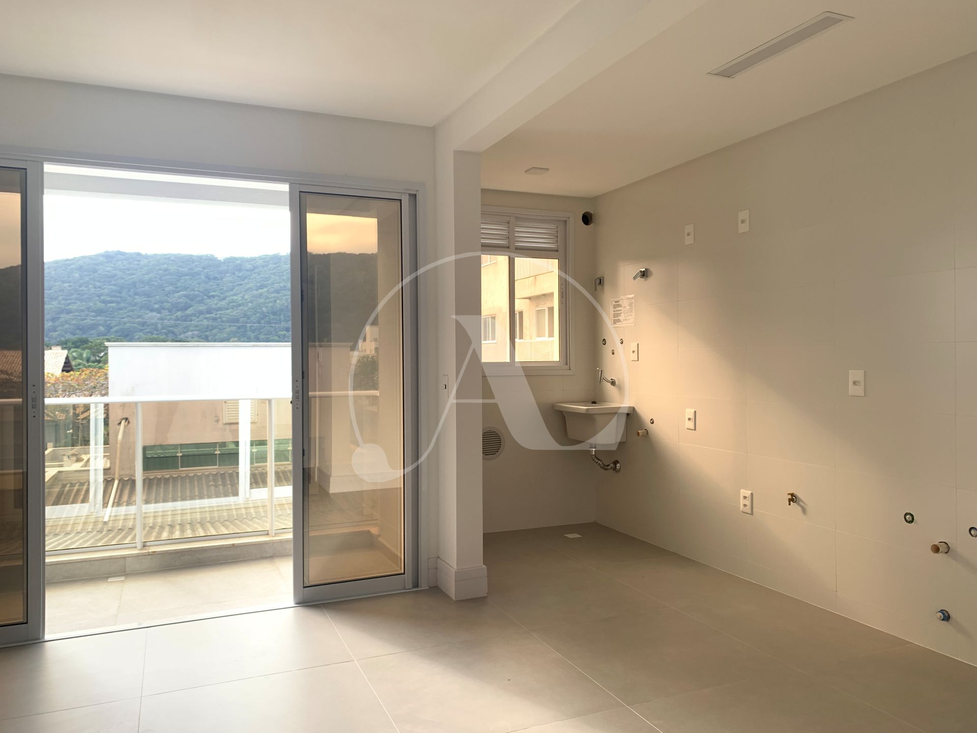 Apartamento à venda na praia do Mariscal, Bombinhas – SC – Cód. 01677